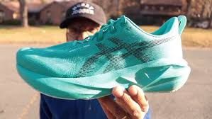 Women's Asics Novablast 5