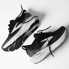 Women's Brooks Glycerin GTS 23