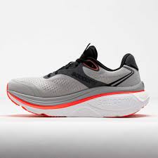Men's Saucony Hurricane 26